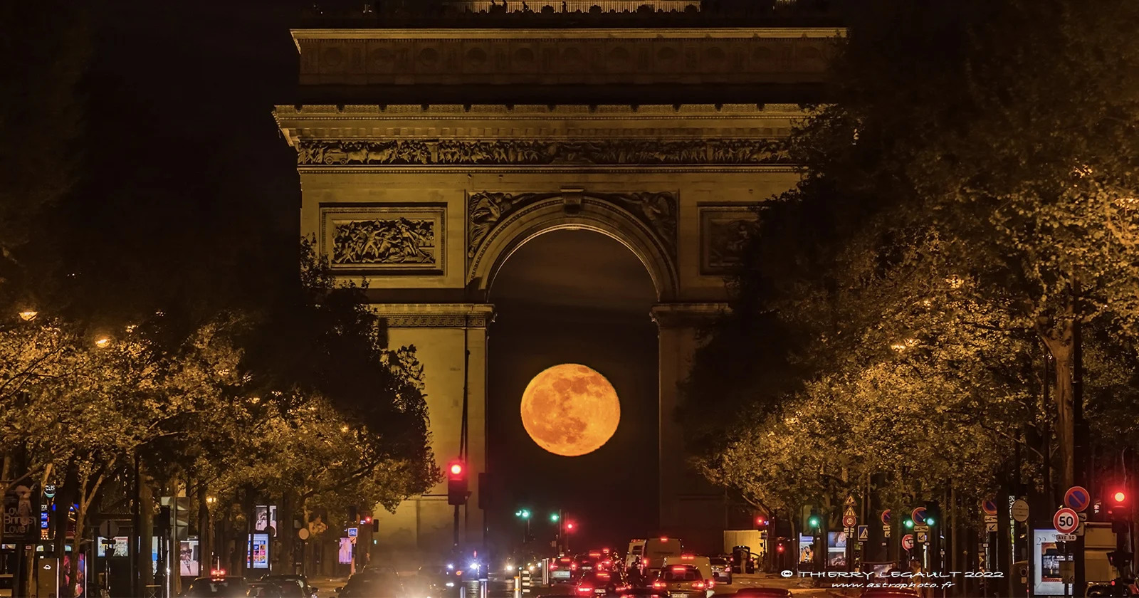 paris moon