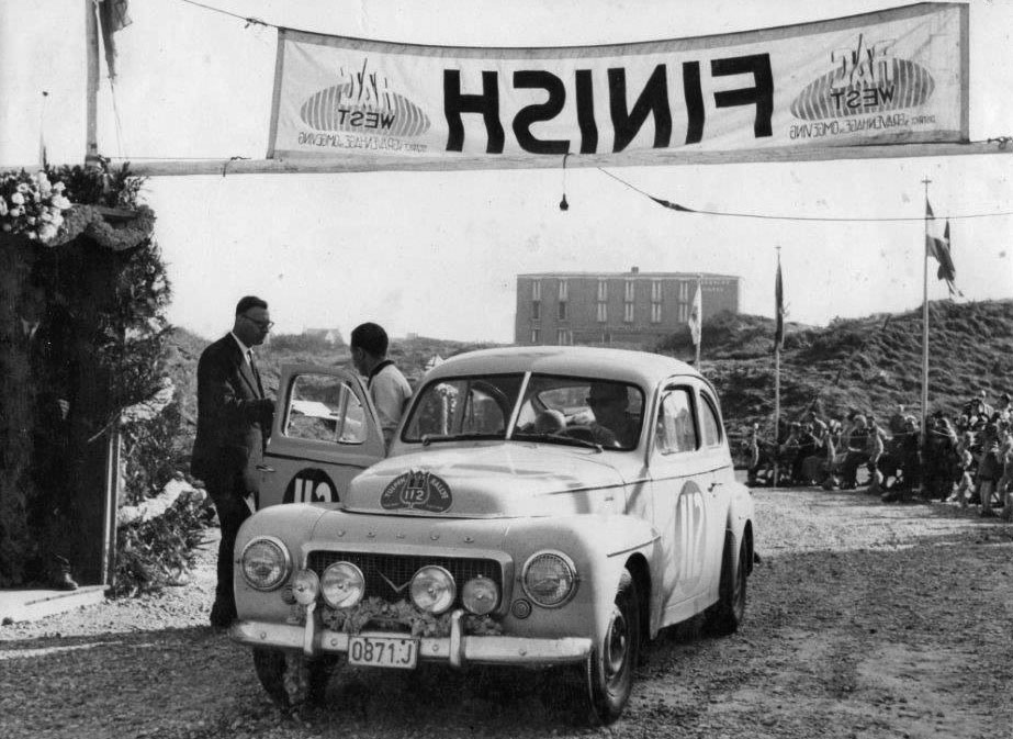 diplomatic-conflict-70-rally-acropolis