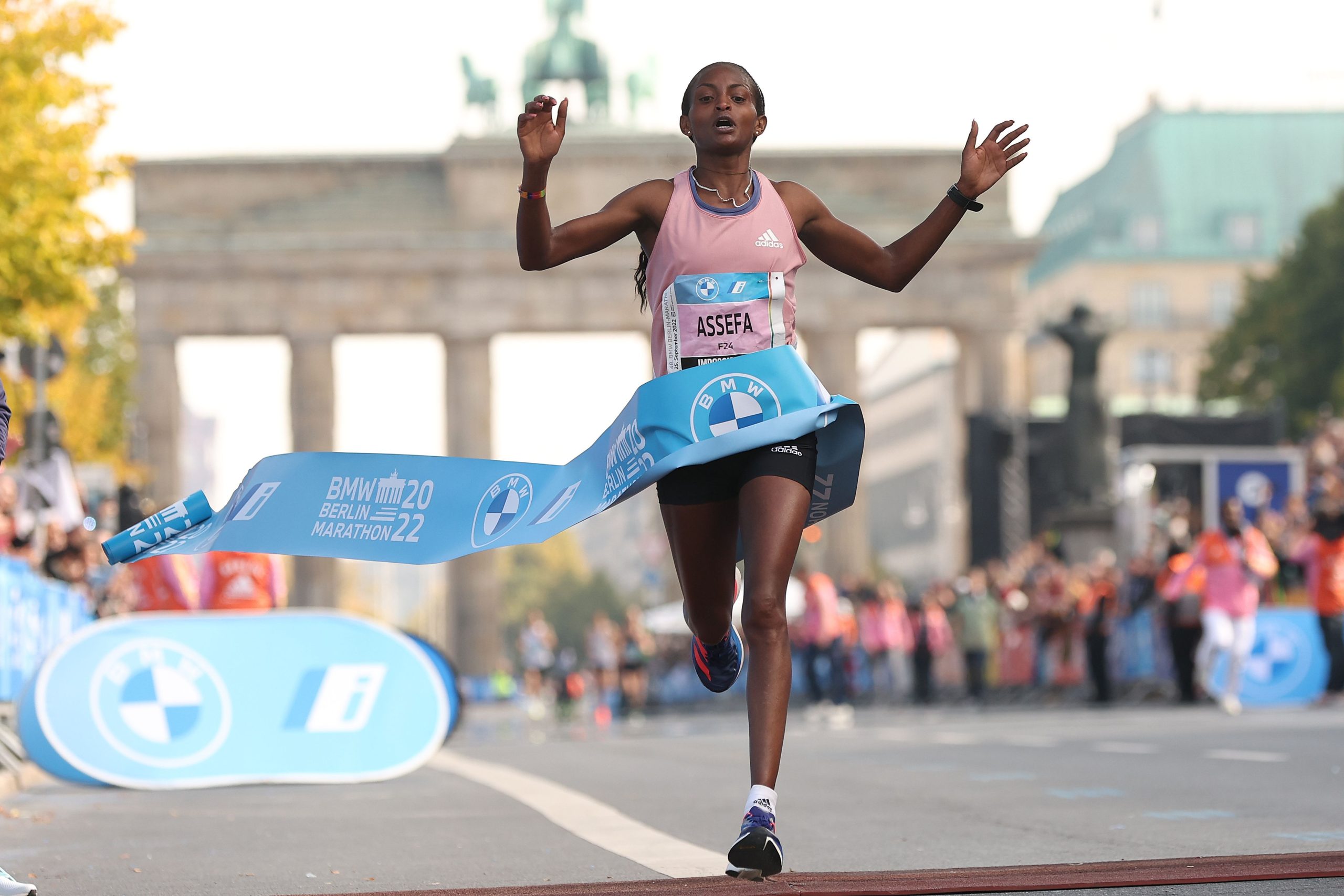 tigist-assefa-new-world-record-marathon