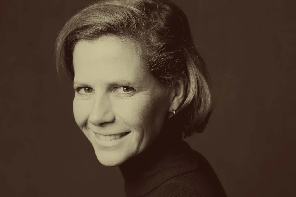 Proto, Laura Spinney